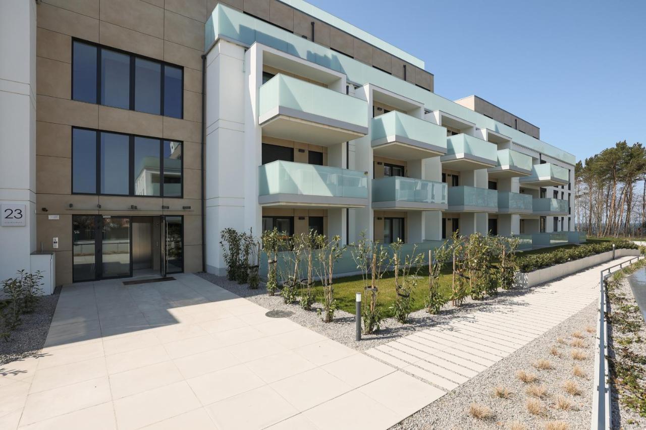 Platinium Apartment By Renters Prestige Rewal Exterior foto